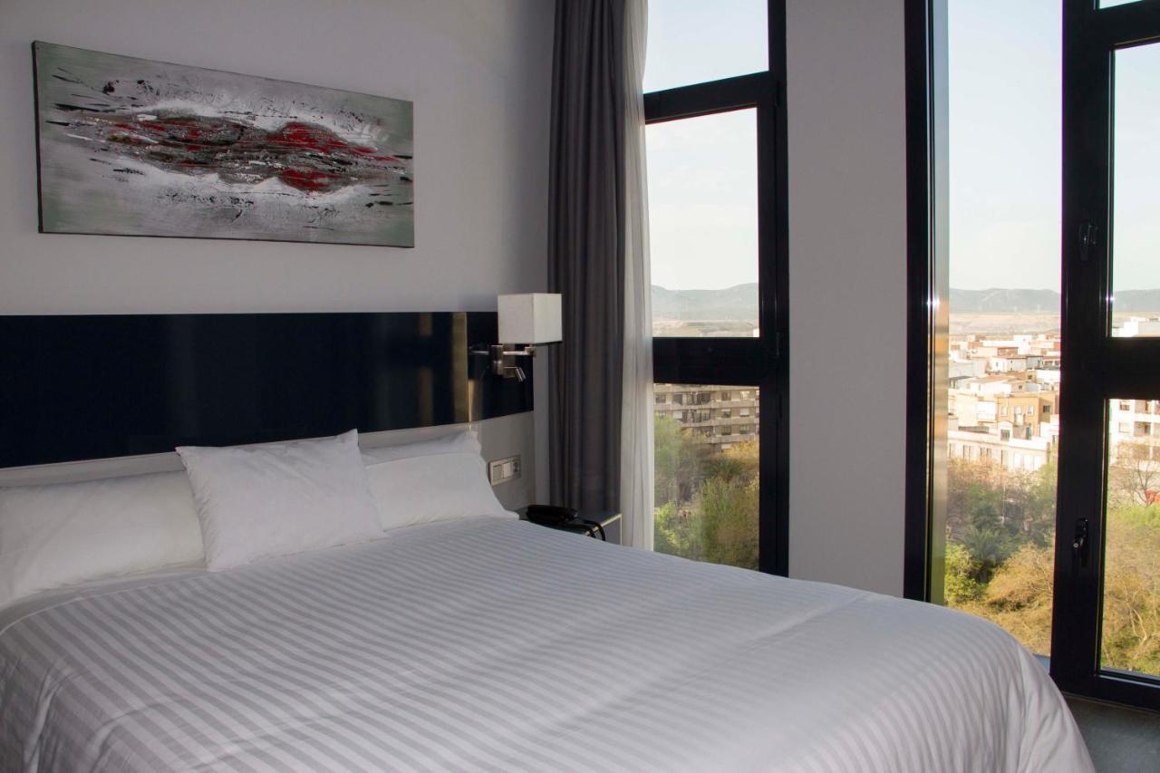 Hotel Santa Eulalia Пуертольяно Екстер'єр фото