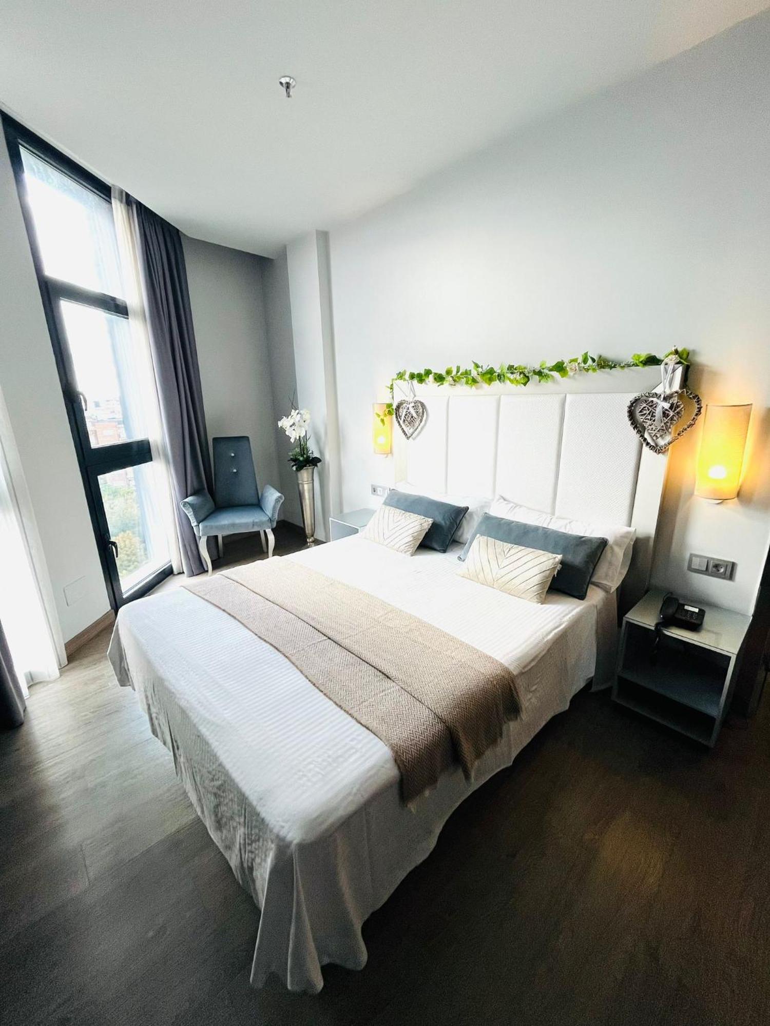 Hotel Santa Eulalia Пуертольяно Екстер'єр фото
